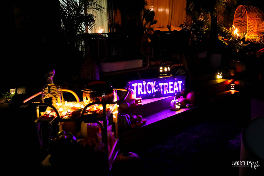 Halloween outdoor decorations