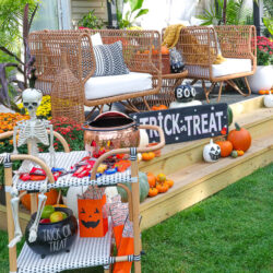 Halloween outdoor decorations