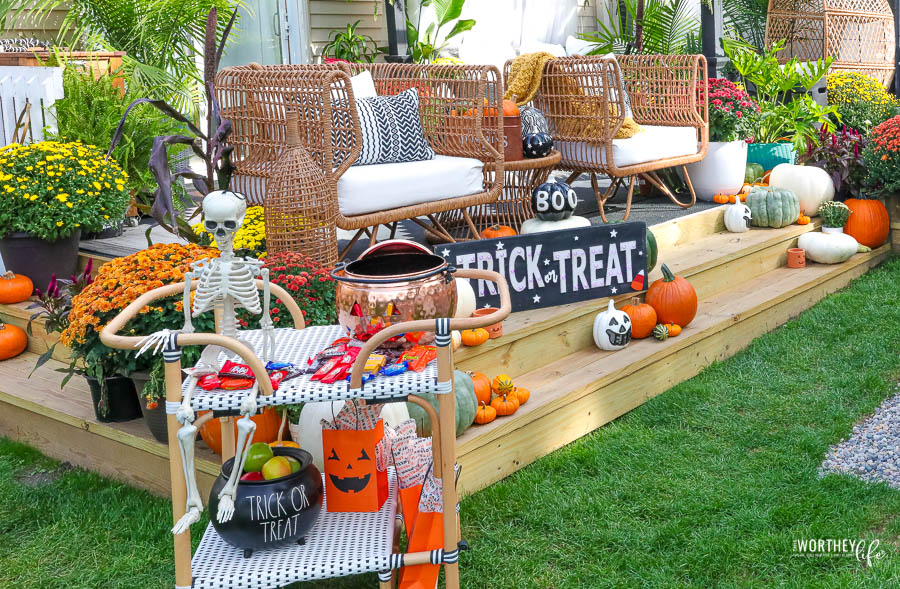 Halloween outdoor decorations