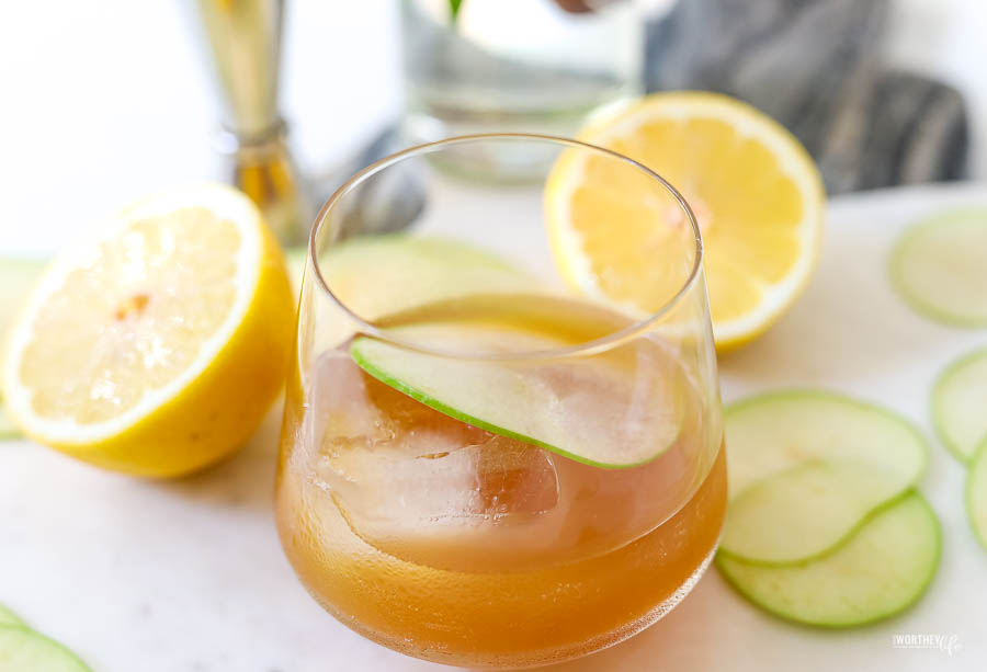 Apple Cider Whiskey Using Rye Whiskey