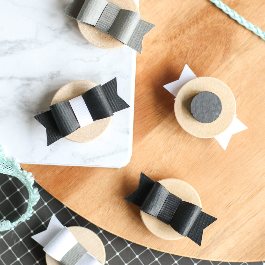 Instructions on making Pretty Paper Bow Magnets with your Cricut