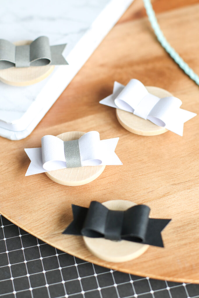 Paper Bow Magnets DIY With Cricut