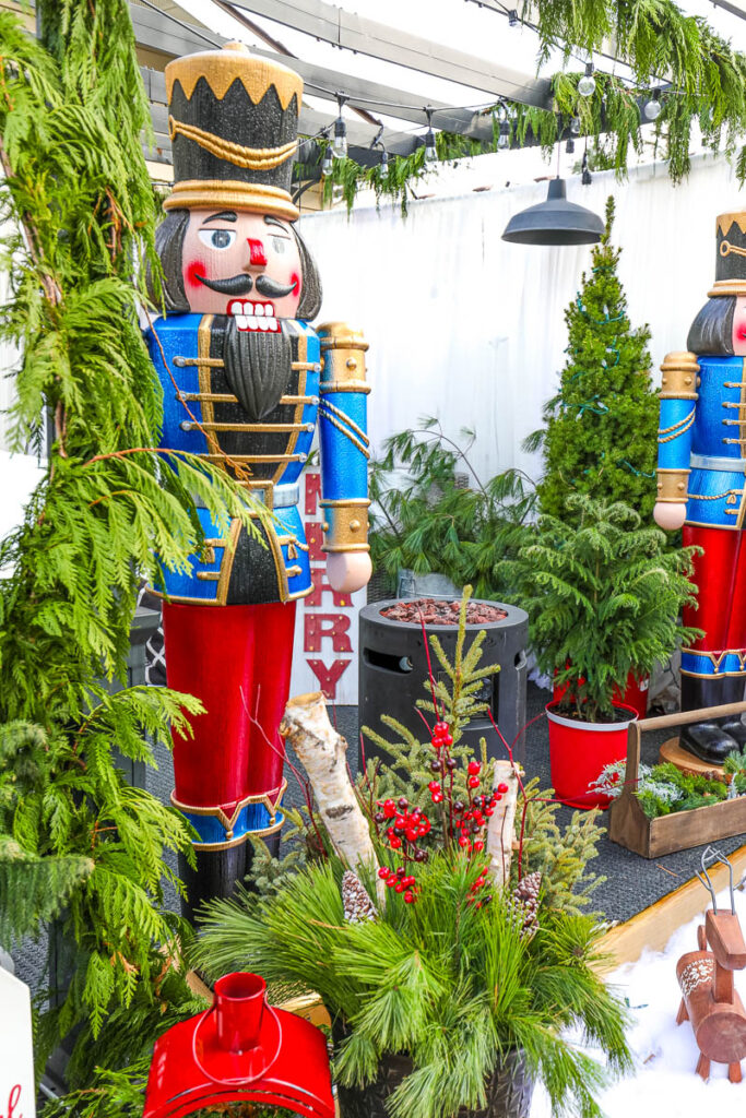 outdoor nutcrackers for decorating