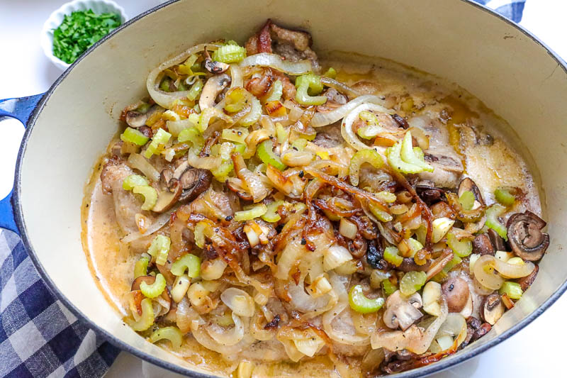 the best smothered porkchops