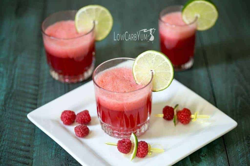 sparkling raspberry mocktail