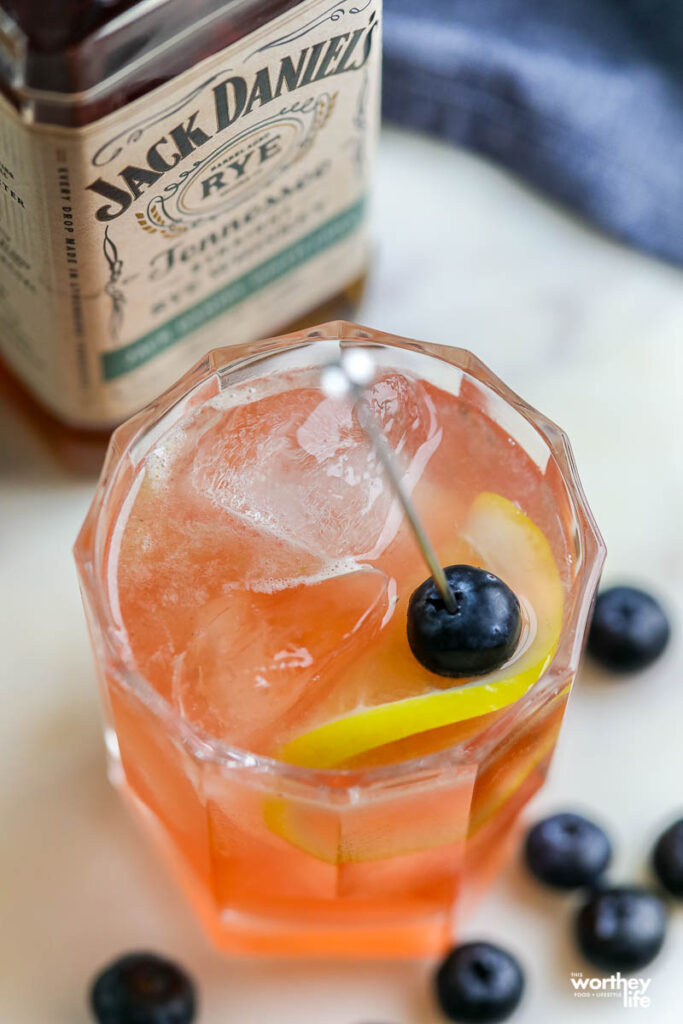 blueberry whiskey cocktail