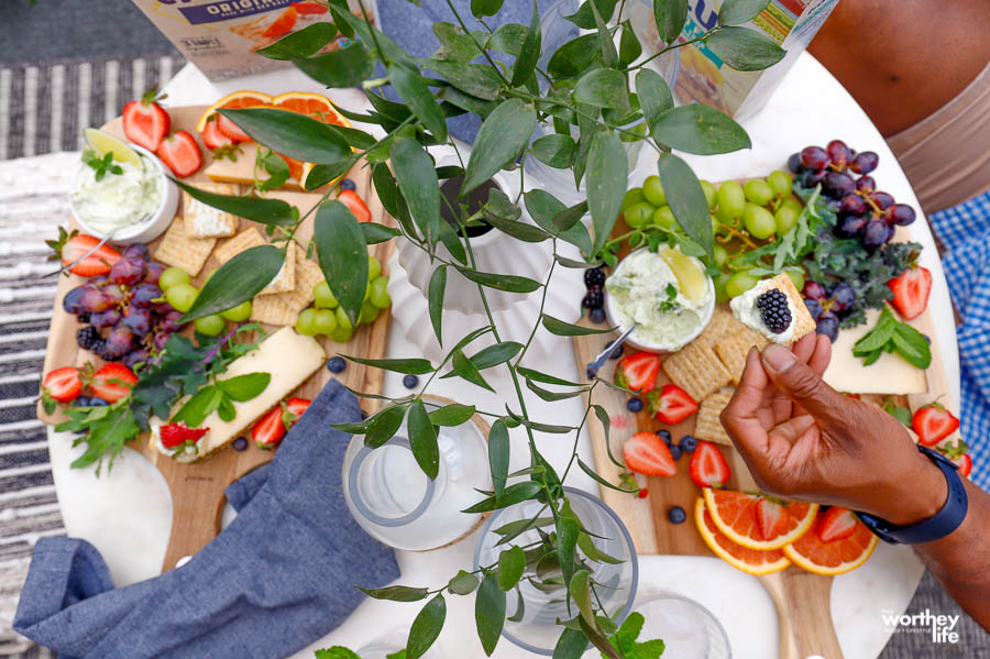 How to Make a Mini Cheese Board