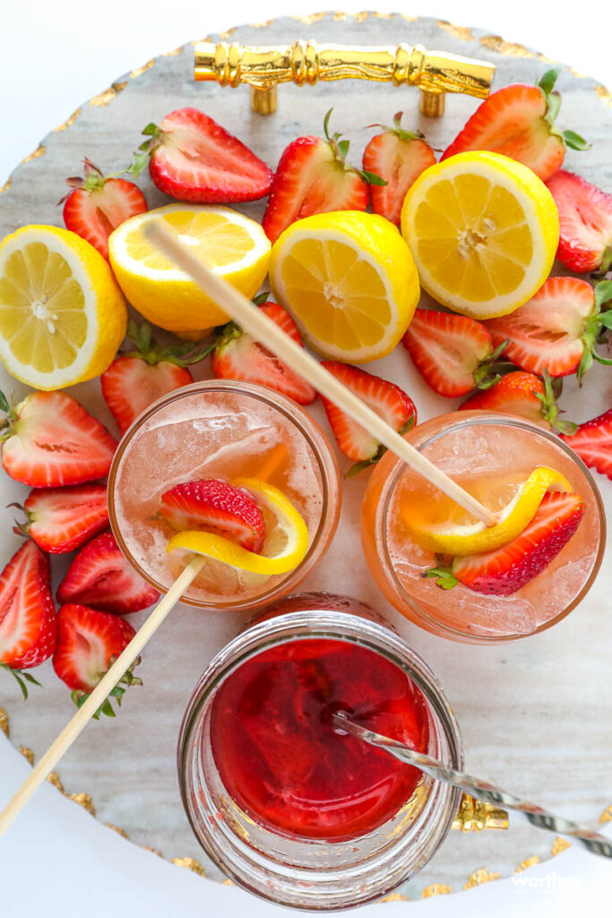 Strawberry Whiskey Lemonade Cocktail