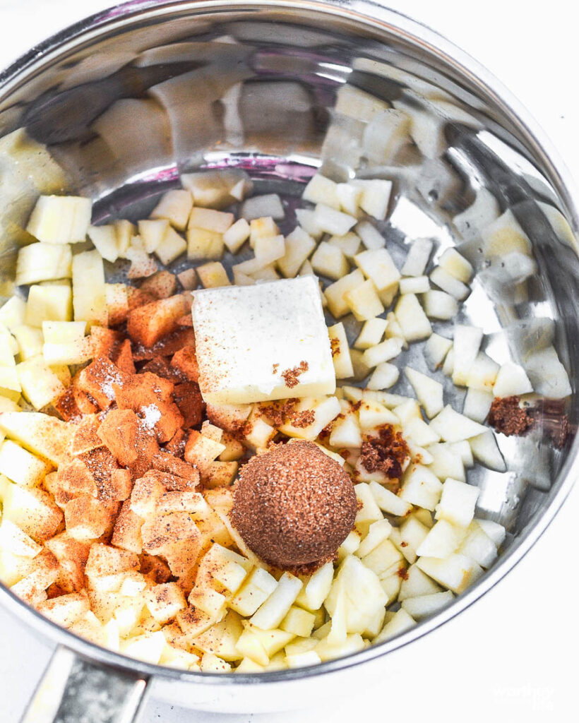 ingredients for apple milkshake in a pan