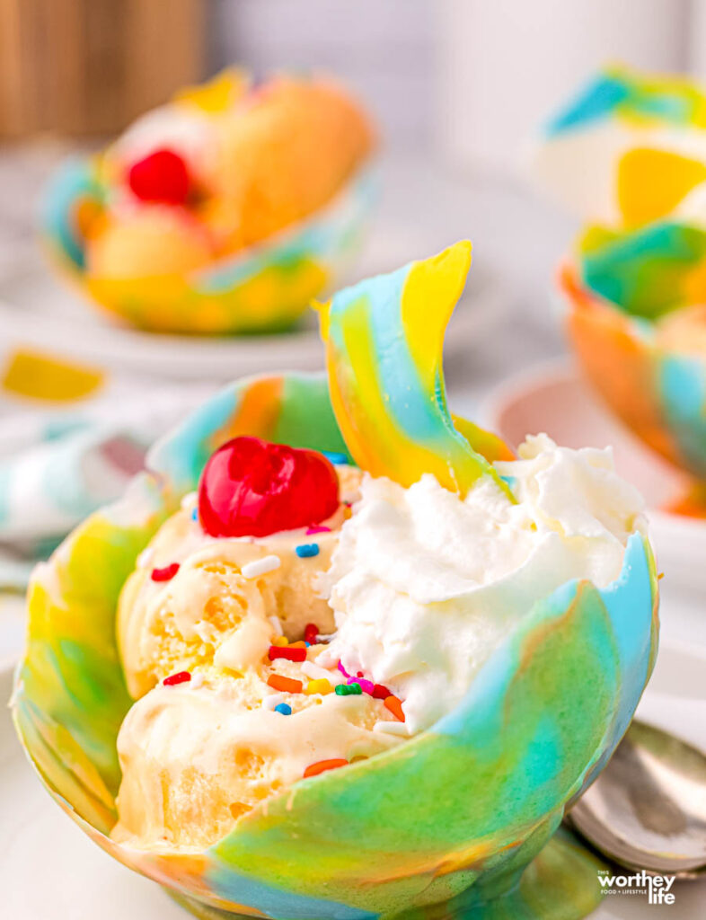 Tie-Dye Chocolate Bowls