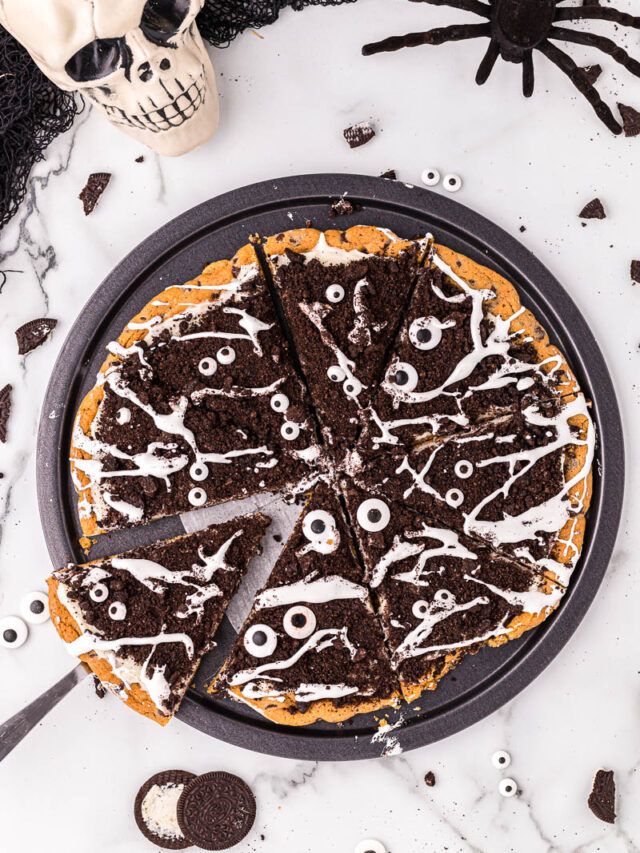 cropped-Spooky-Spider-Dessert-Pizza-21.jpg