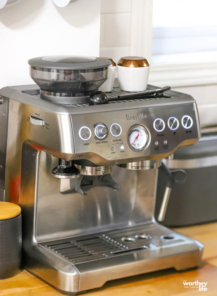  Breville Barista Express Espresso Machine, Brushed Stainless  Steel, BES870XL, Large: Semi Automatic Pump Espresso Machines: Home &  Kitchen