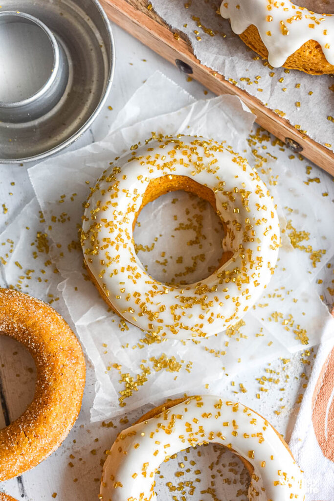 How to make the frosting for the pumpkin donuts 