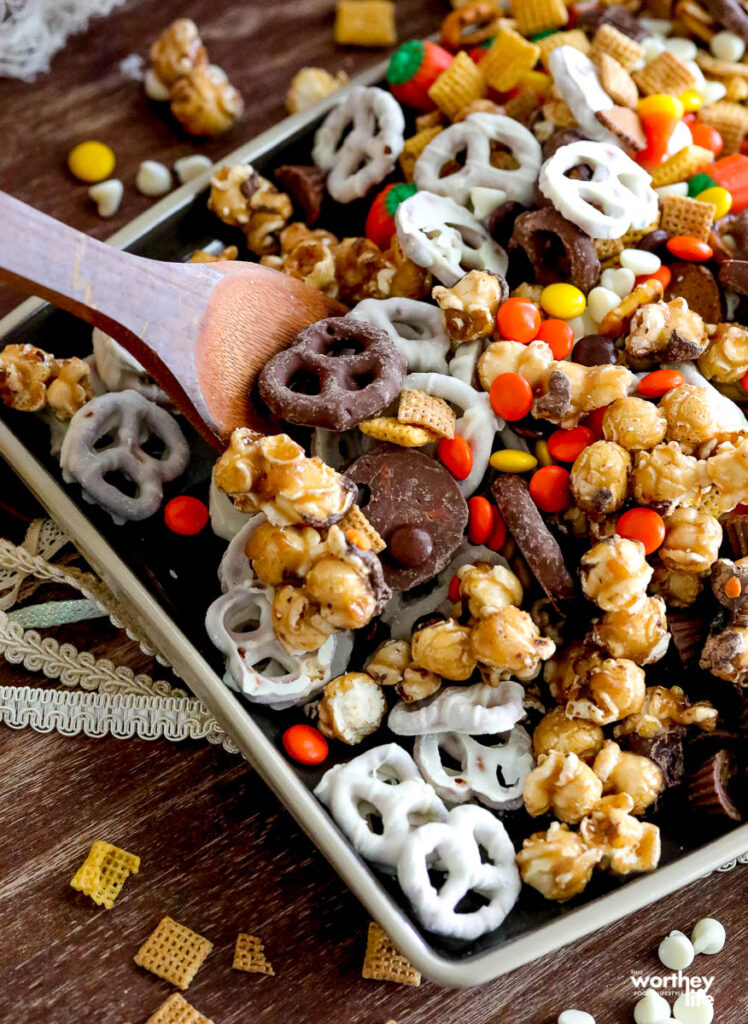 Halloween Snack Mix