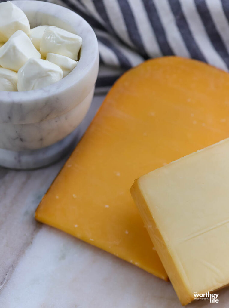best cheeses to use in a creamy mac and cheese