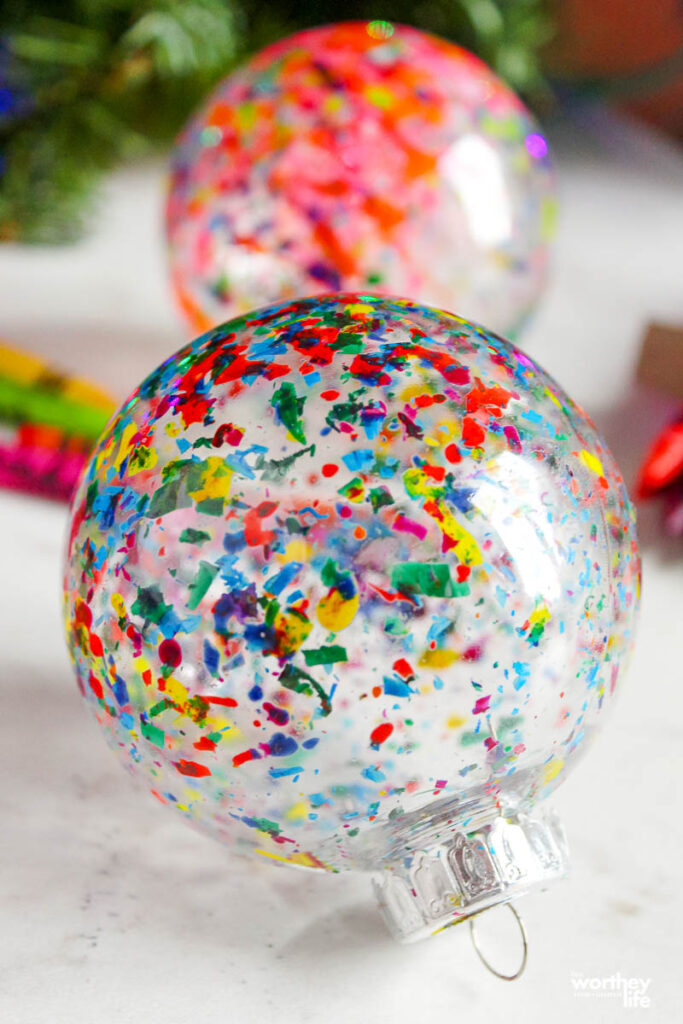 DIY Speckled Crayon Shaving Christmas Ornaments