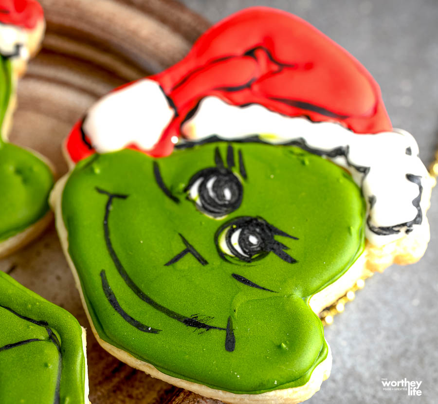Grinch with Santa Hat cookie idea