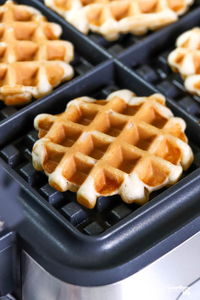 Using the best type of waffle maker