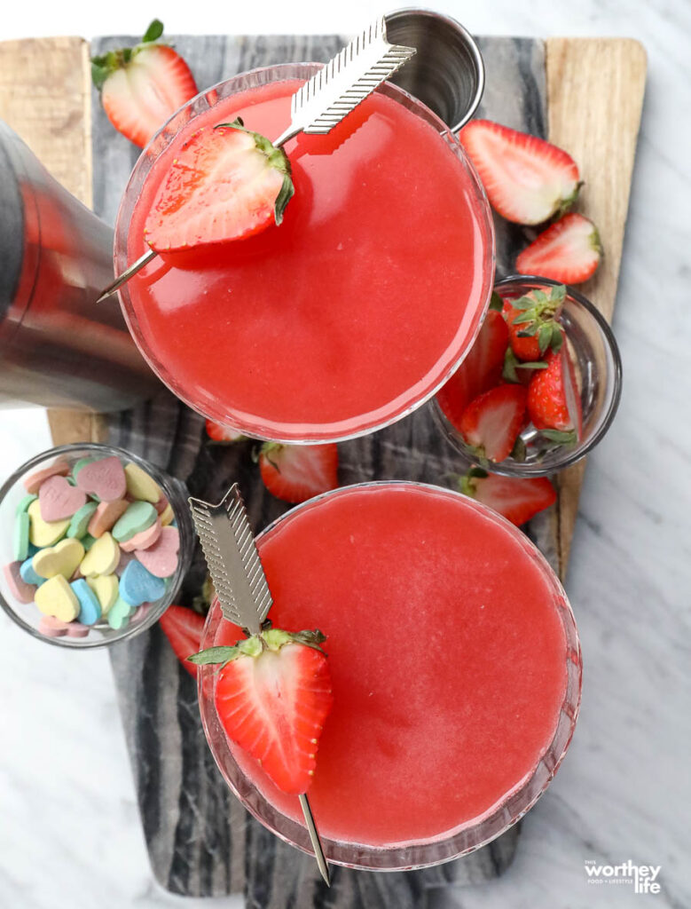 red mocktail drinks