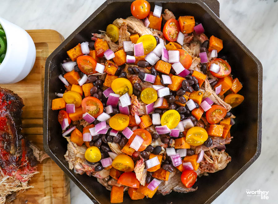 Breakfast recipe in a cast-iron skillet 