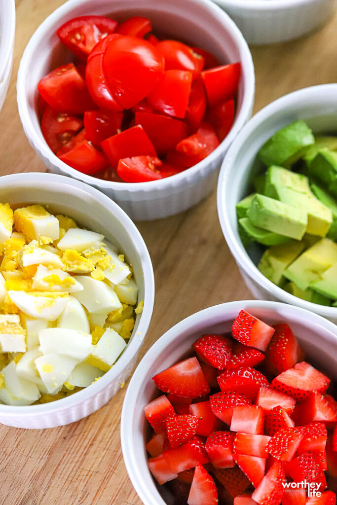 fresh veggies in white cups