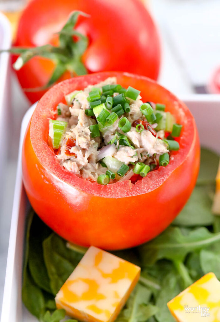 Lunch ideas using tuna and fresh tomatoes