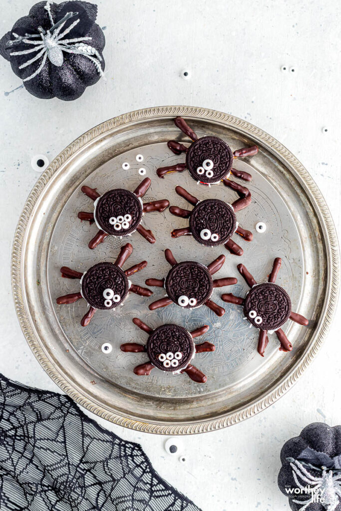Halloween Spiders made out of Oreos