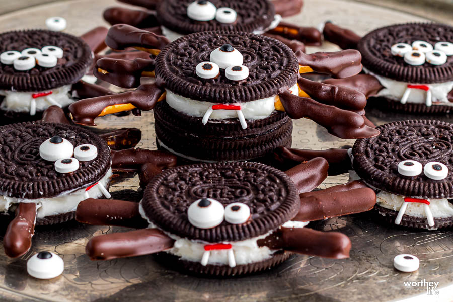Halloween Spiders made out of Oreos