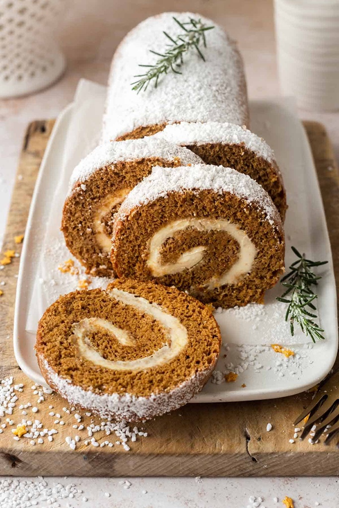Gingerbread Pear Roulade
