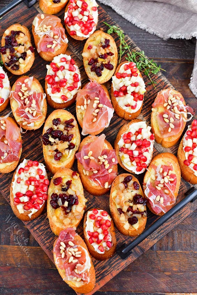 Crostini appetizer bites