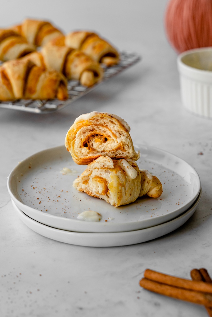 Pumpkin Cream Cheese Rolls 