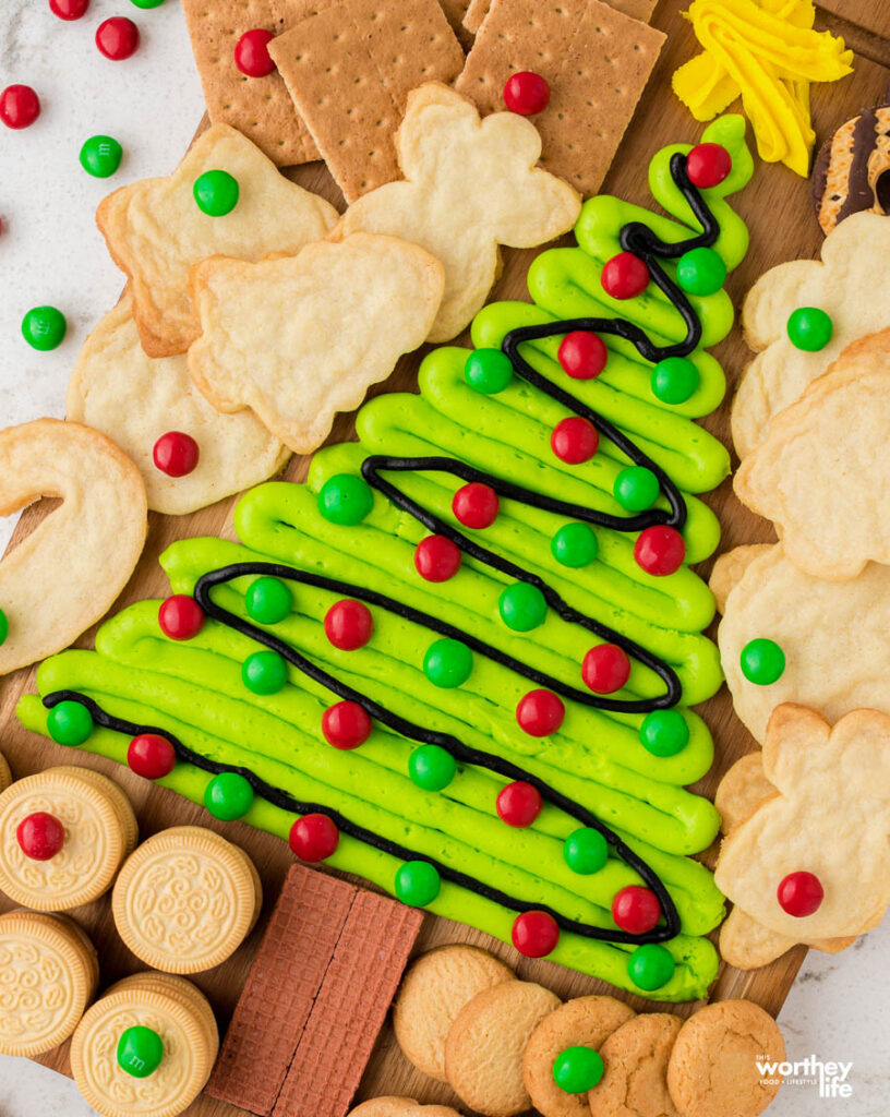 How to make a Christmas Tree Buttercream Board