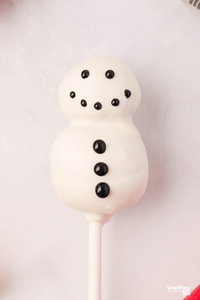 adding a face to an edible snowman