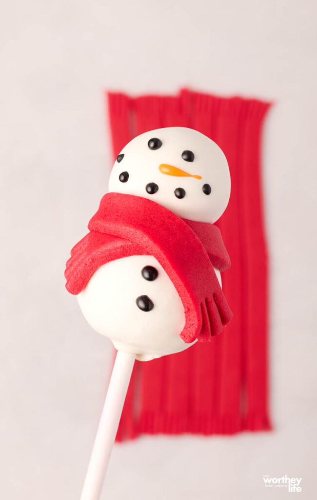 how to make an edible scarf for your snowman