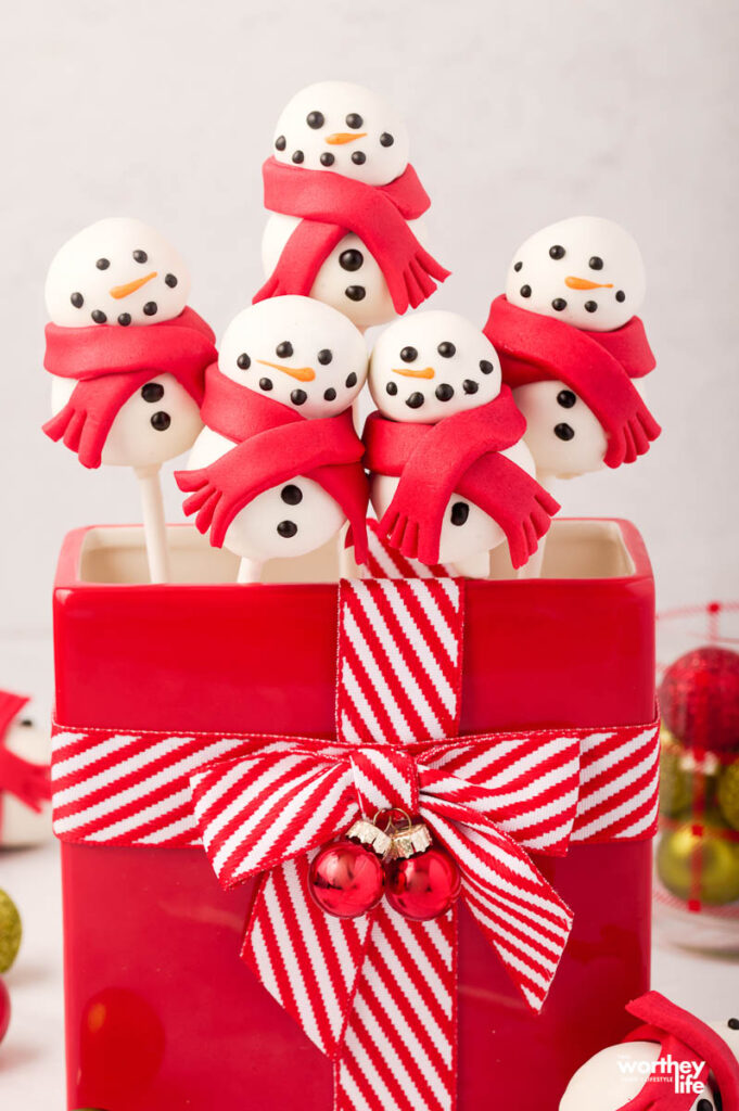 Snowman Cake Pops