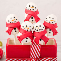 Snowman Cake Pops