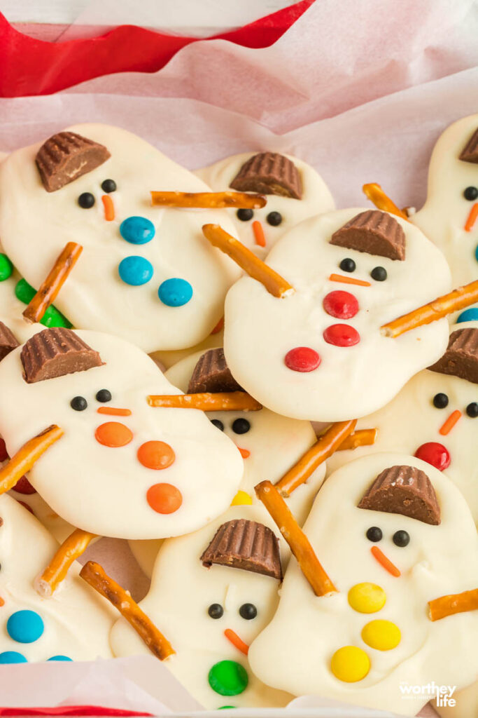 Cute little snowmen treats for class party