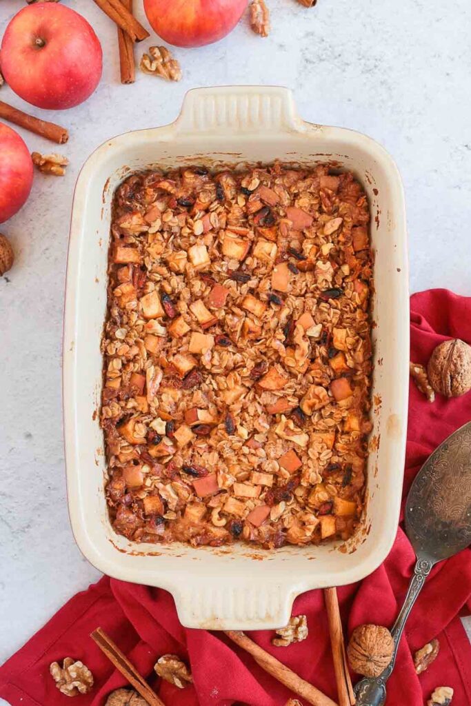 Apple Cinnamon Baked Oatmeal