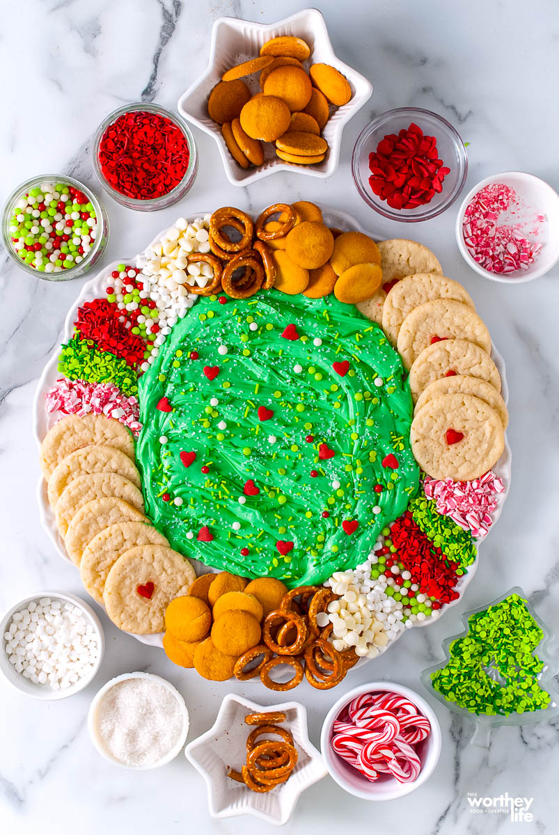 Grinch Frosting Board