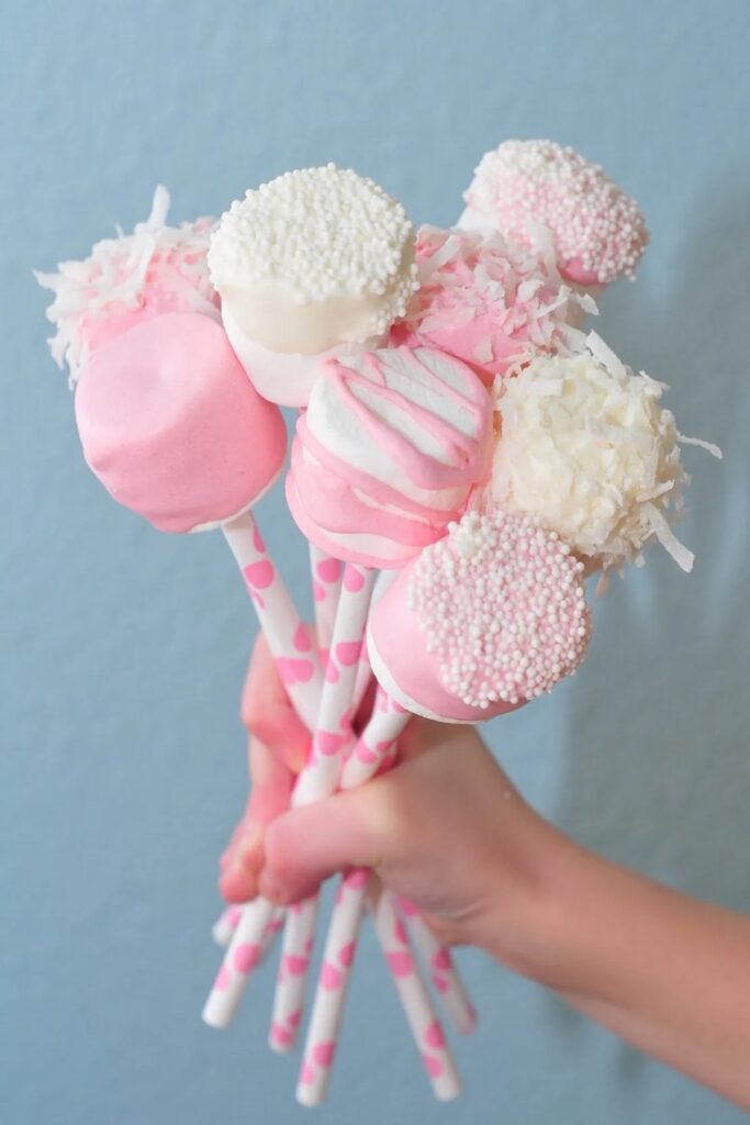 Marshmallow Love Pops