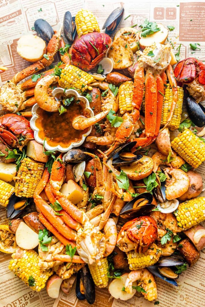 Seafood Boil With Garlic Butter Sauce 