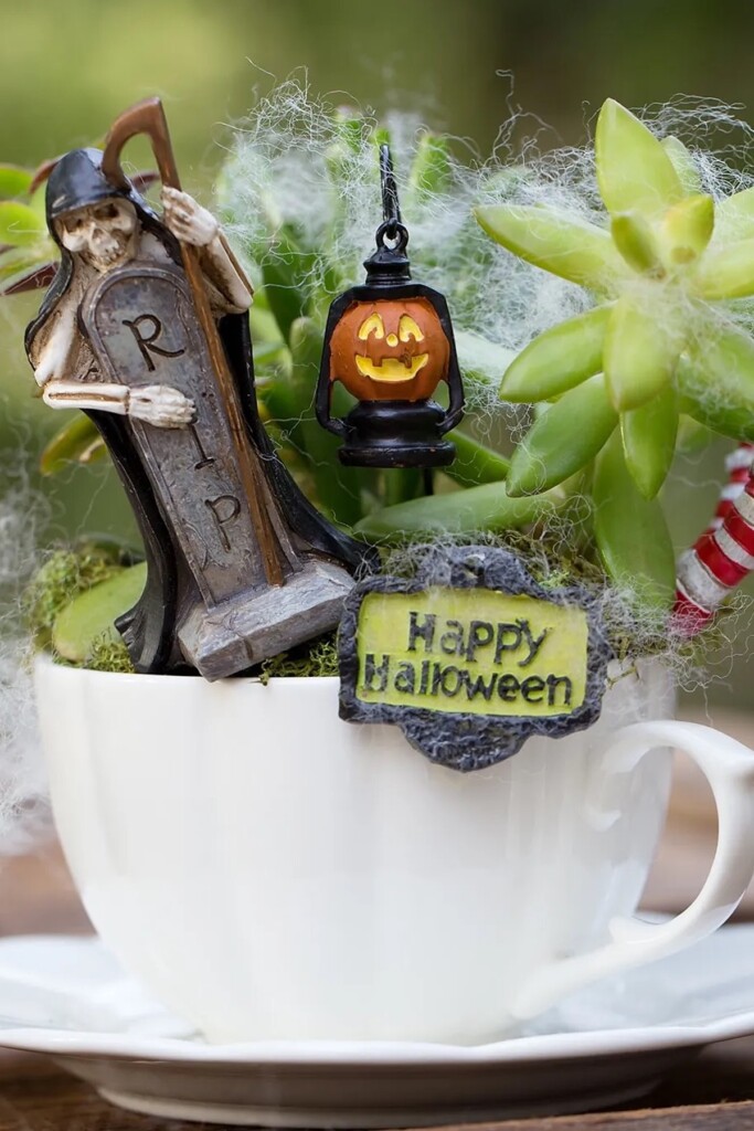 Haunted TeaCup Garden 