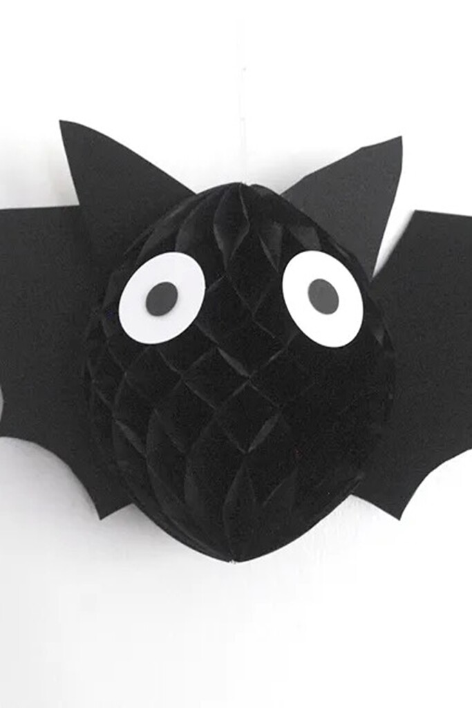 DIY Halloween Bat Wreath