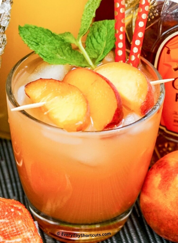 Royal Peach Cocktail