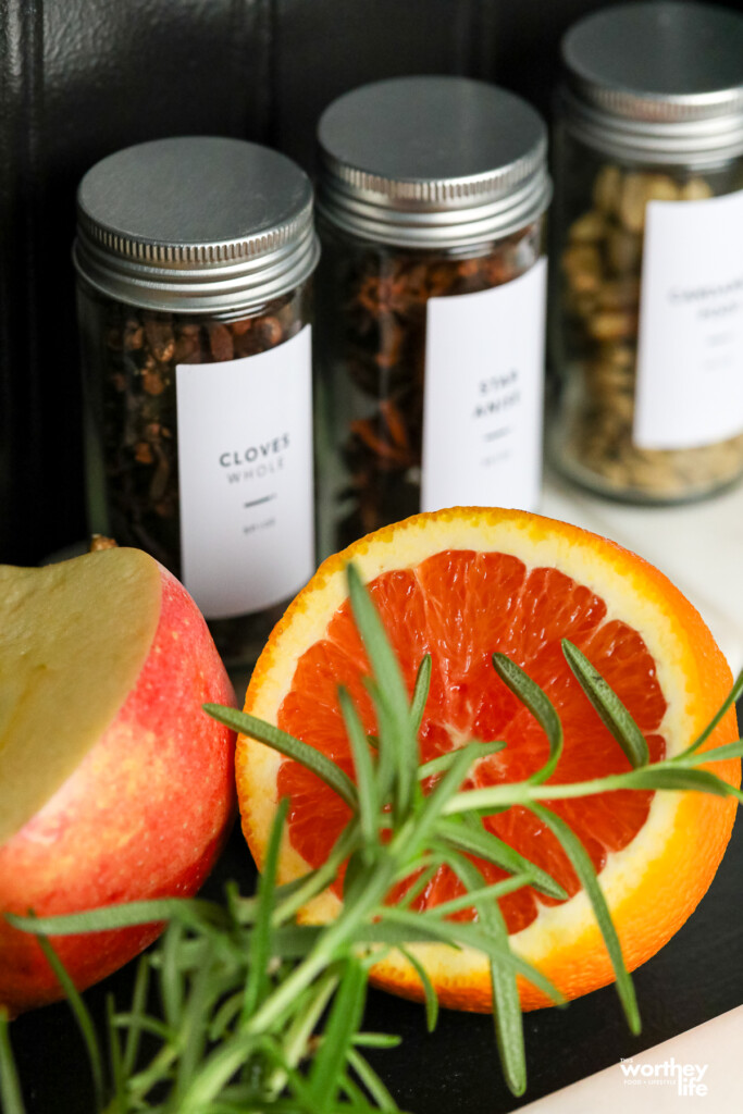 Spices and seasonings for a fall drink