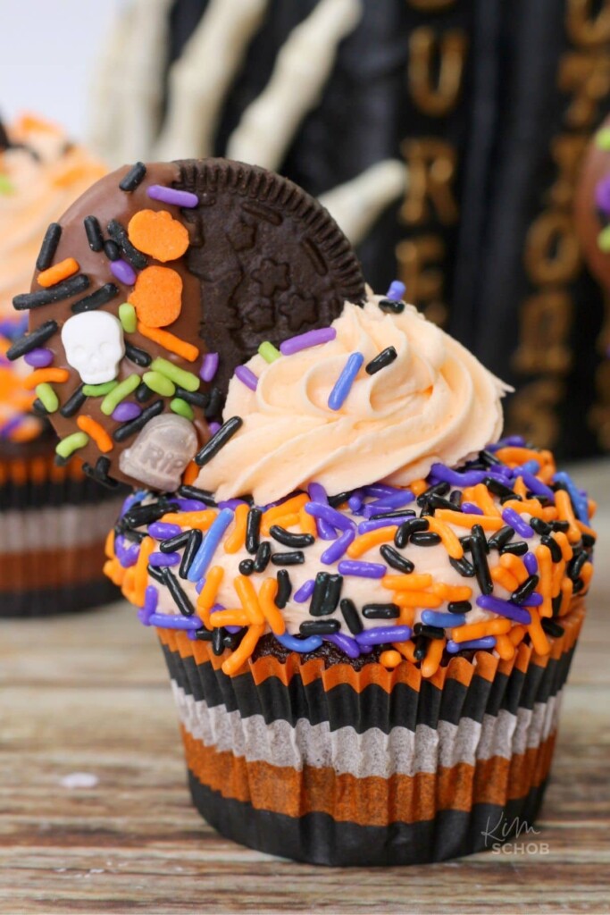 Scary Oreo Cupcakes