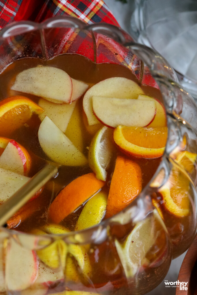 Alcohol-Free Apple Pie Sangria