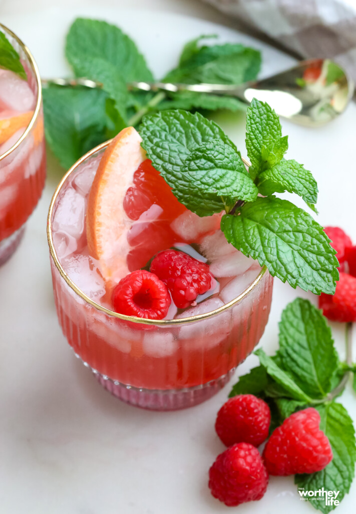 How To Make A Raspberry Grapefruit Smash