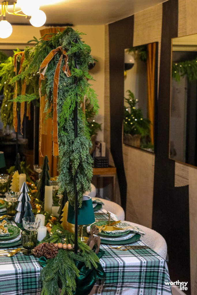evergreen tablescape